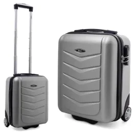 mala-walizka-kabinowa-bagaz-podreczny-kolka-wizzair-ryanair