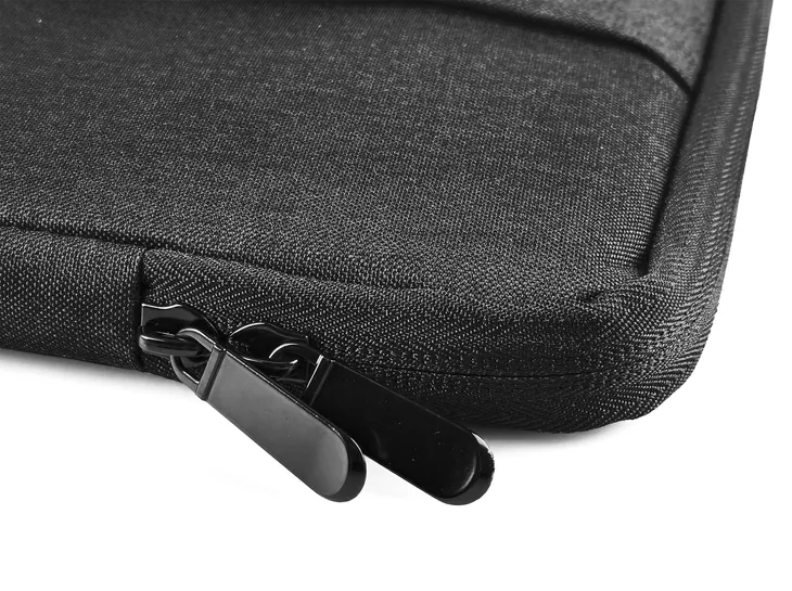 etui-torba-soft-case-do-laptop-apple-macbook-neo-13-stan-opakowania-oryginalne