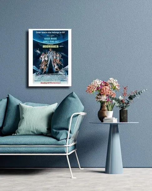 james-bond-moonraker-obraz-na-plotnie-30x40-cm-stan-nowy