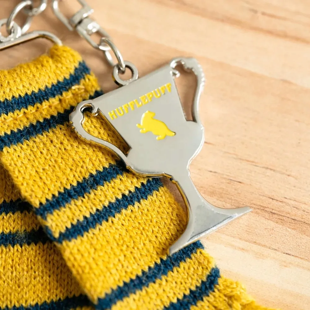 brelok-szalik-hufflepuff-harry-potter-stan-nowy
