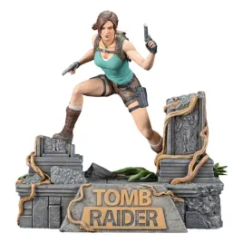 statuetka-lara-croft-24-cm-tomb-raider