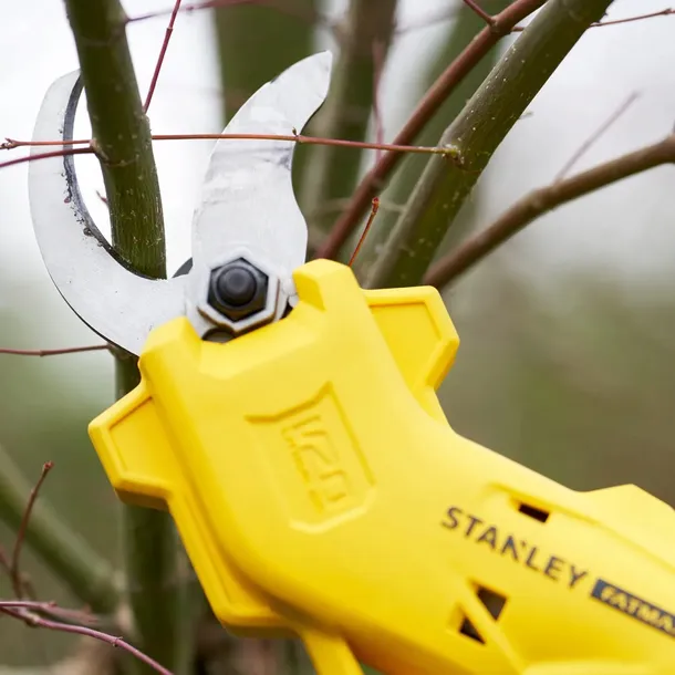 sekator-akumulatorowy-v20-stanley-fatmax-sfmcpp32b-stan-nowy-napiecie-akumulatora-18-v