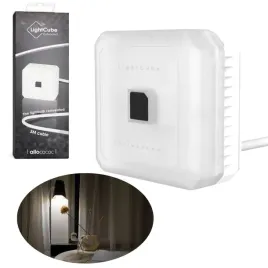 lampka-led-sterowana-gestem-z-funkcja-sciemniania-allocacoc-lightcube
