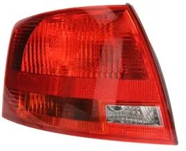 audi-a4-b7-kombi-04-08-lampa-tylna-lewa-w-blotnik
