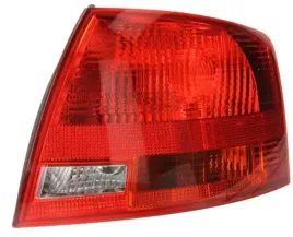 audi-a4-b7-kombi-04-08-lampa-tylna-prawa-w-blotnik