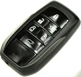 toyota-corolla-cross-rav-4-yaris-gr-rav4-highlander-camry-kluczyk-pilot