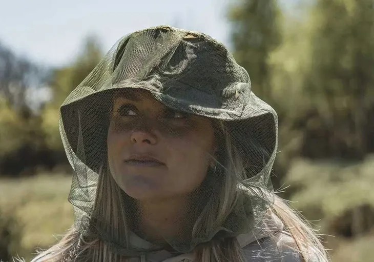 easy-camp-moskitiera-na-glowe-insect-head-net-zastosowanie-na-glowe