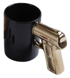 kubek-ceramiczny-czarny-pistolet-bron-3d-prezent