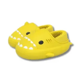 kapcie-rekiny-dzieciece-ocieplane-laczki-cieple-shark-27-28