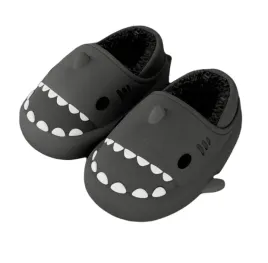 kapcie-rekiny-dzieciece-ocieplane-laczki-cieple-shark-23-25