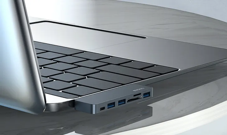 hub-adapter-do-laptopa-macbooka-pro-air-usd-sd-6w1-stan-nowy