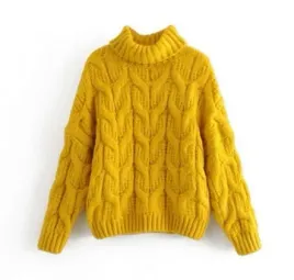 sweter-cieply-mily-gruby-pleciony-z-golf-em-zolty