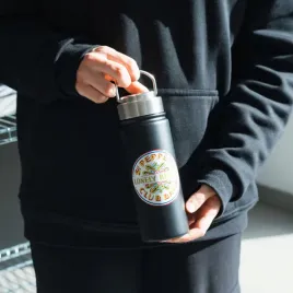 butelka-ze-stali-nierdzewnej-the-beatles-500ml-elegancja-dla-fanow-muzyki