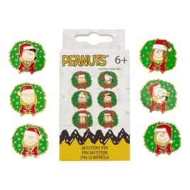 zestaw-przypinek-emaliowanych-peanuts-od-loungefly-swiateczna-kolekcja