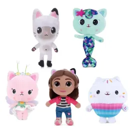zestaw-pluszowych-postaci-gabby-s-dollhouse-18-cm-24-unikalne-figurka