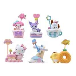 figurki-kolekcjonerskie-hello-kitty-z-serii-party-time-5-cm-12-szt
