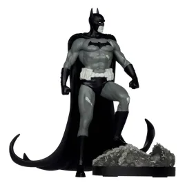 figurka-dc-direct-1-10-batman-autorstwa-bjorn-barends-czarny-bialy-18-cm