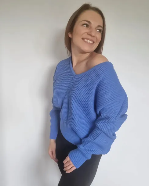 sweter-naomi-niebieski