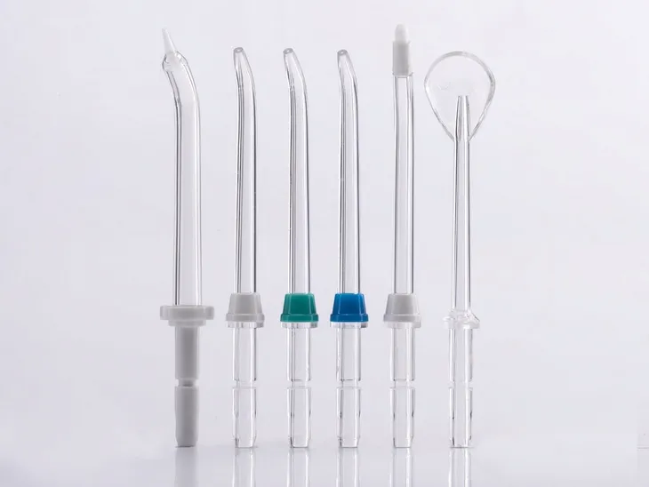 irygator-dentystyczny-stacjonarny-berdsen-clearjet-x2-funkcje-regulacja-cisnienia-regulacja-strumienia-wody-timer
