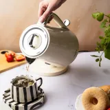 kb9016-marka-klausberg