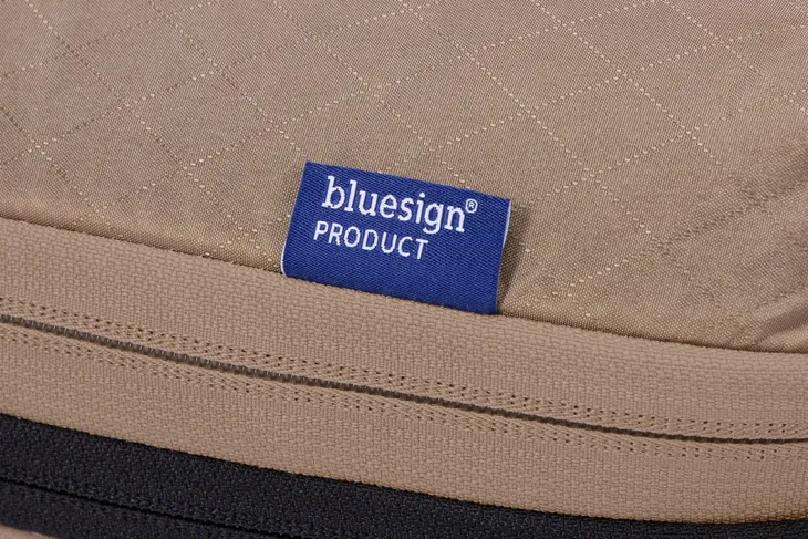 organizer-na-ubrania-thule-compression-packing-cube-medium-gentle-beige-stan-nowy-plec-nie-dotyczy