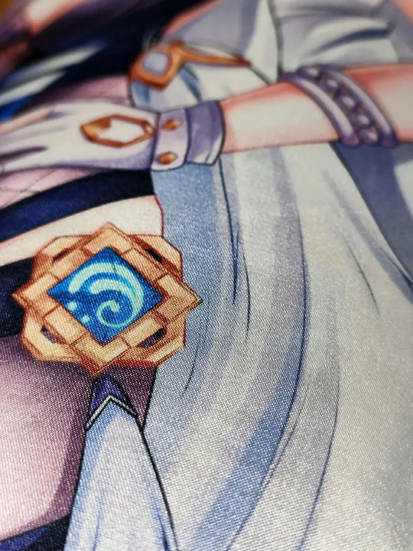 poduszka-dakimakura-anime-gra-genshin-impact-stan-nowy