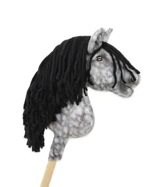 hobby-horse-sredni-kon-na-kiju-premium-siwek-jablkowity-z-czarna-grzywa-a4