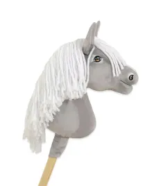 hobby-horse-sredni-kon-na-kiju-premium-siwy-z-biala-grzywa-a4