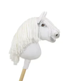 hobby-horse-sredni-kon-na-kiju-premium-bialy-z-biala-grzywa-a4