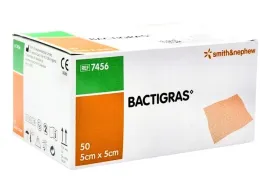 opatrunek-parafinowy-smithandnephew-bactigras-5-cm-x-5-cm-50-sztuk