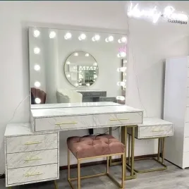 lustro-hollywood-makijaz-make-up-100-80-wiszace