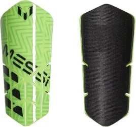 ochraniacze-pilkarskie-dzieciece-adidas-messi-10-or-l-orlekkie-czarno-zielone