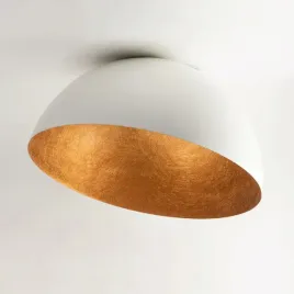 designerska-lampa-sufitowa-sfera-do-pokoju-biala-miedziana