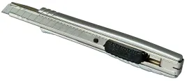 noz-z-ostrzem-lamanym-fatmax-9mm-stanley-104110