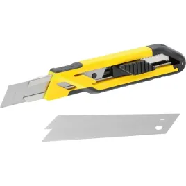 noz-plastikowy-z-3-ostrzami-tpr-18mm-k-zam-102800-stanley-102660