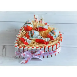 tort-kinder-duzy-urodziny-imieniny