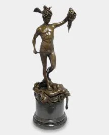 perseusz-i-meduza-rzezba-z-brazu