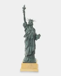 statua-wolnosci-symbol-usa-duza-rzezba-z-brazu