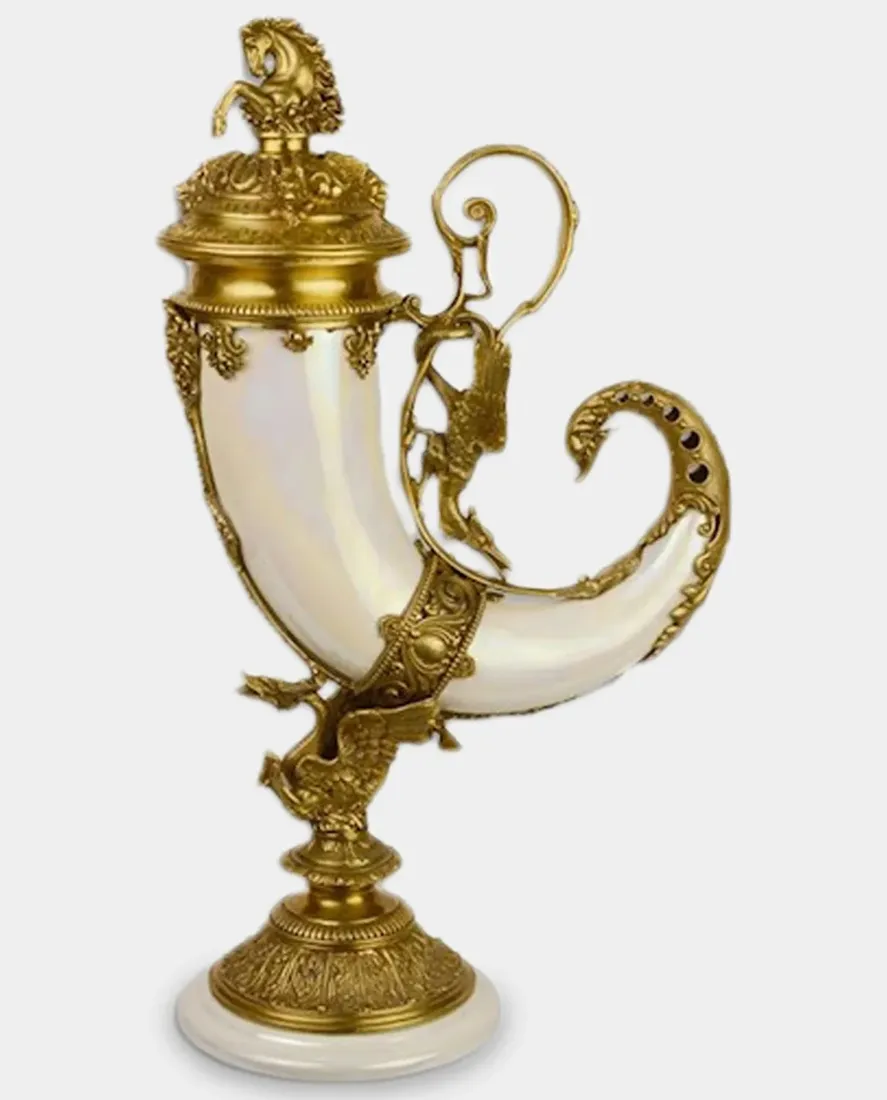 porcelanowy-rog-obfitosci-cornucopia-biala