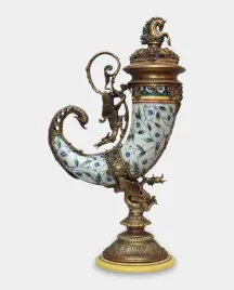 porcelanowy-rog-obfitosci-cornucopia