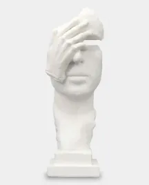 zamyslenie-nowoczesna-figura-dekoracyjna-biala