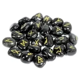 alfabet-runiczny-runy-czarny-onyks