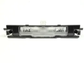 listwa-lampka-tablicy-rejestracyjnej-yaris-99-11