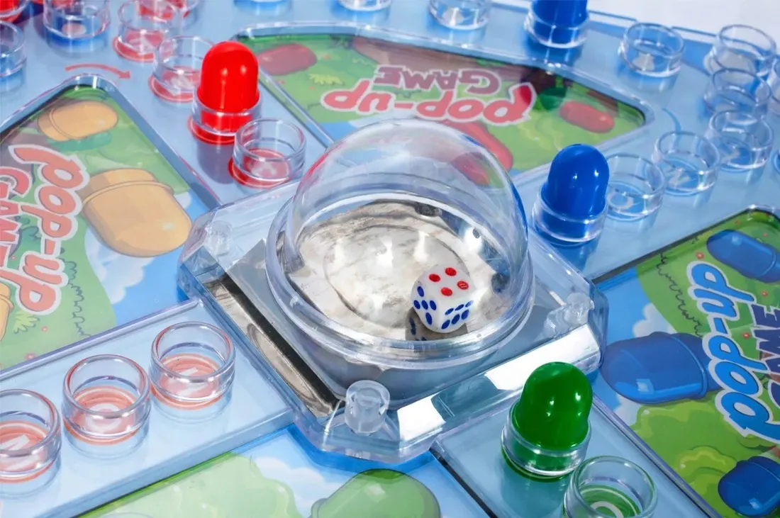 gra-rodzinna-planszowa-chinczyk-pop-up-stan-nowy