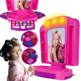 studio-makijazu-make-up-kosmetyki-cienie-lustro