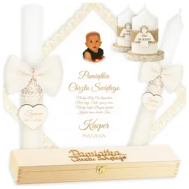 swieca-na-chrzest-pudelko-szatka-do-chrztu-zdjecie