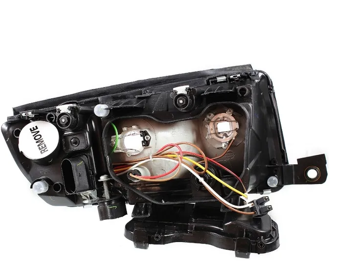 reflektor-tyc-20-6230-05-2-stan-nowy-producent-czesci-tyc