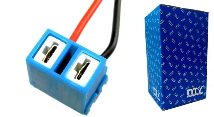 gniazdo-zarowki-h7-ceramiczne-gn007-m-tech-stan-nowy-producent-czesci-m-tech