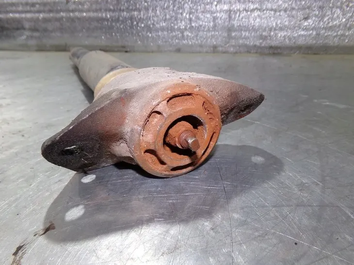 amortyzator-kyb-344459-jakosc-czesci-zgodnie-z-gvo-q-oryginal-z-logo-producenta-czesci-oem-oes