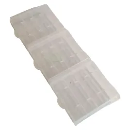 plastikowe-pudelko-etui-na-baterie-aa-oraz-aaa-3-s